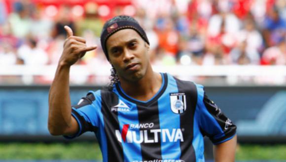 Dirigencia del Querétaro reafirma permanencia de Ronaldinho