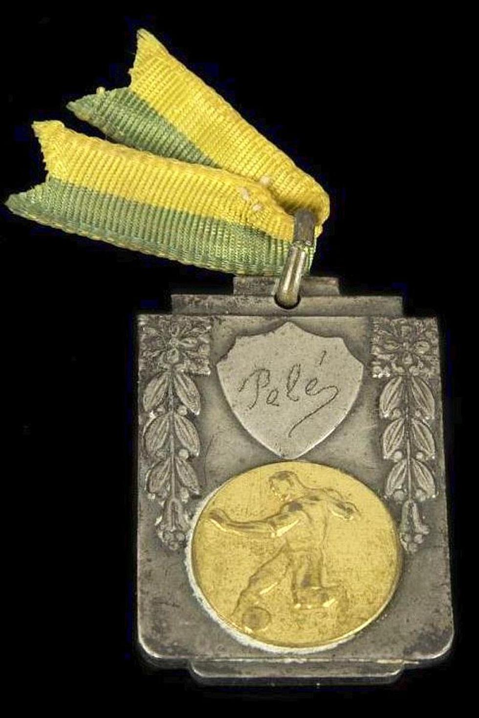 Pelé: la increíble subasta del crack mundial