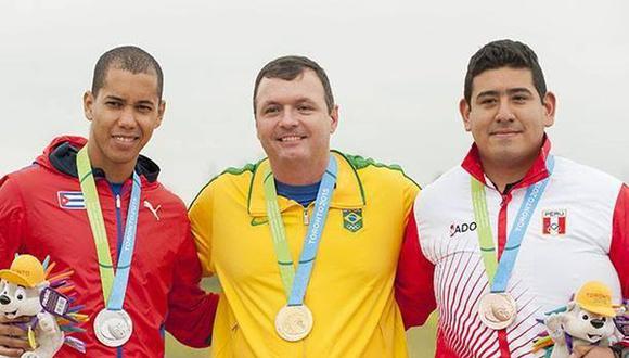 Toronto 2015: Marko Carrillo logró medalla de bronce en 50 metros pistola 