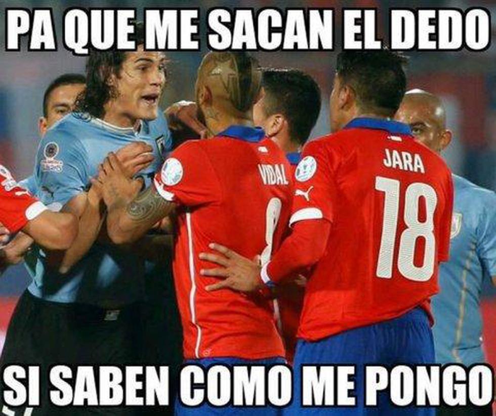 Copa América 2015: los memes del 'dedito' de Gonzalo Jara a Edinson Cavani 