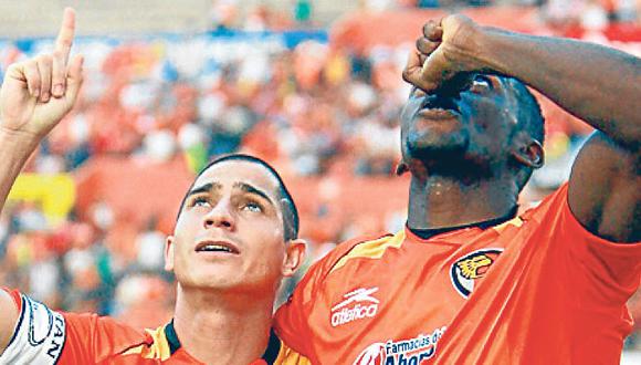 Costas pide videos de Jaguares a fin de preparar el partido por la Copa