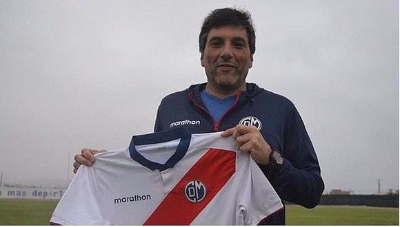 Gerardo Ameli renunció al cargo de DT de Deportivo Municipal 