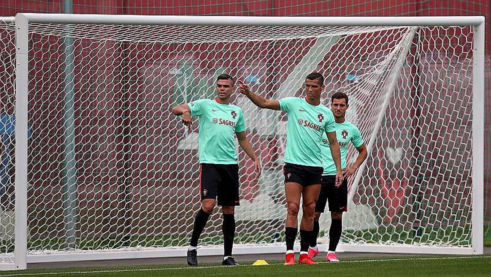 Cristiano Ronaldo atrae atención en Kazan con Portugal [FOTOS]