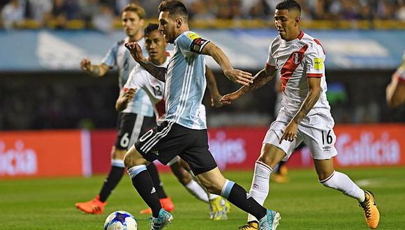 Sergio Peña fue titular en ese partido ante Argentina y jugó 53 minutos. (Foto: AFP)