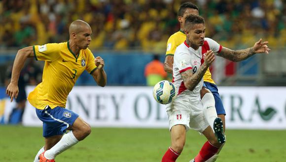 Brasil vs. Perú: Paolo Guerrero se falló un gol cantado [VIDEO]