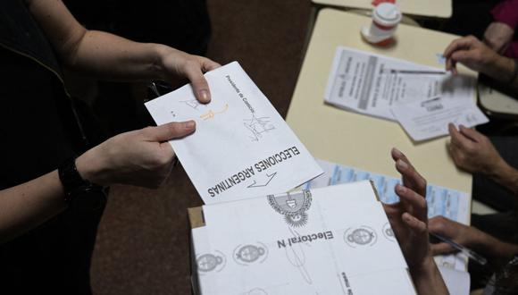 En las PASO se elige qué agrupaciones políticas podrán participar en las elecciones generales del 14 de noviembre (Elecciones Legislativas) (Foto referencial: Juan Mabromata / AFP)
