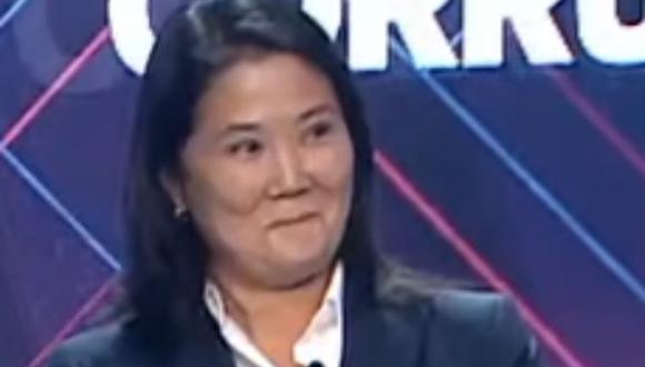 Mávila Huertas, una de las conductoras del debate presidencial en América TV cometió un blooper tras confundir a Lescano con Merino. Tras el incidente esta fue la reacción de Kieko Fujimori