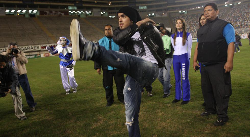 Juventus tras los pasos de Vargas y su agente ya se encuentra en la capital italiana