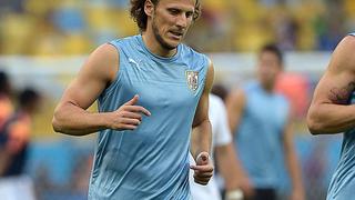 Diego Forlán cada vez más cerca de Universitario de Deportes