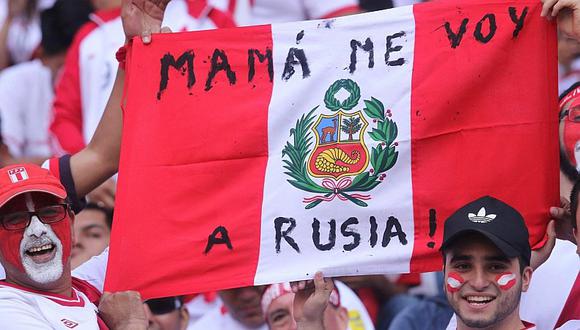 Perú vs. Colombia: así alienta la hinchada a minutos del partido [VIDEOS]