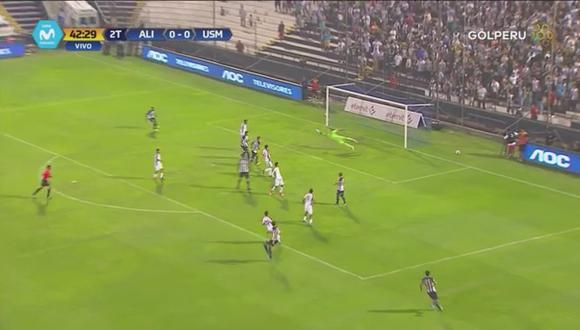 La espectacular tapada de Alejandro Duarte tras remate de Tomás Costa