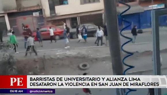 Barristas de Universitario y Alianza Lima protagonizaron enfrentamiento en San Juan de Miraflores | VIDEO