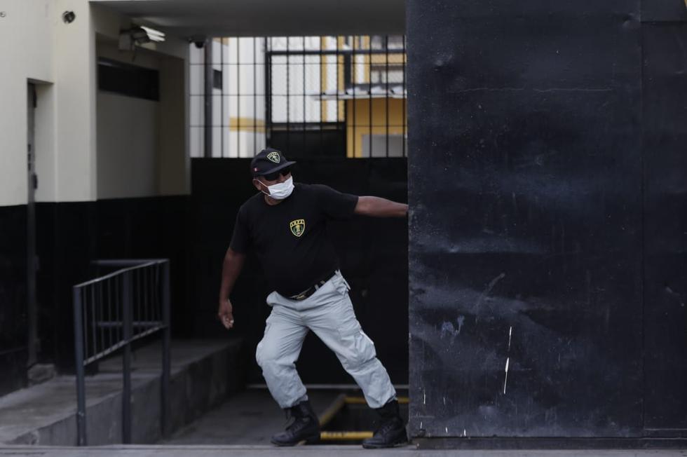 Así lucen los exteriores del Penal Santa Mónica previo a la salida de Keiko Fujimori. Foto: Renzo Salazar / GEC