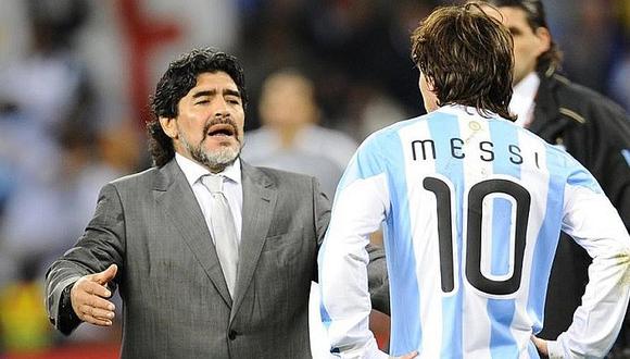 Ex campeón del mundo defiende a Messi y arremete contra Maradona