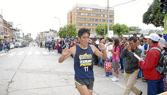 El Cóndor vuela alto