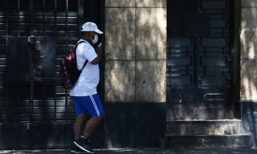Se sancionará por circular en un vehículo de uso particular sin autorización o desarrollar actividades sociales, recreativas, culturales y religiosas de aglomeración.