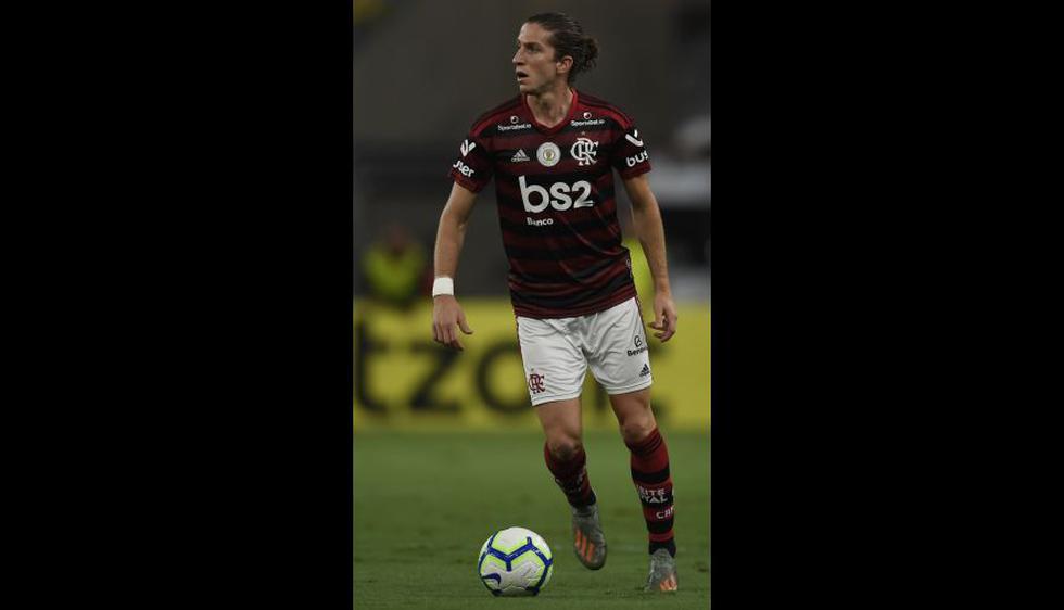 Filipe Luís, 2.7 millones de dólares. (Foto: AFP)