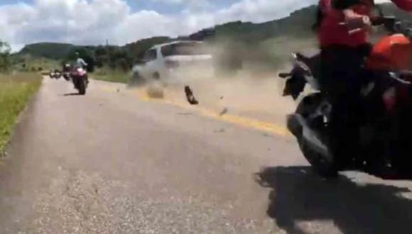 Algunos creen que en Perú se encuentran los motociclistas más irresponsables del mundo. Pero, un video que se ha vuelto viral en Brasil y todo Sudamérica demuestra todo lo contrario
