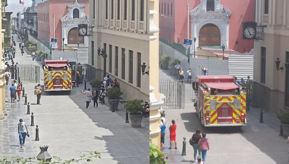 El alcalde de Lima, Jorge Muñoz, pidió el retiro de las rejas de las calles del Centro Histórico y de los accesos a la Plaza Mayor. (Foto: @JorgeMunozPe/Twitter)