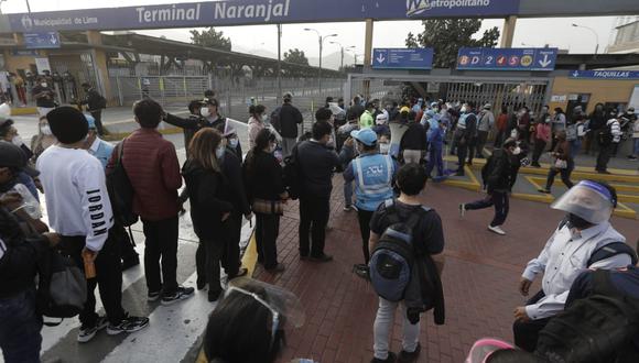 Estación Naranjal del Metropolitano durante suspensión del servicio por parte de tres concesionarios. (Foto: Anthony Niño de Guzmán / @photo.gec)