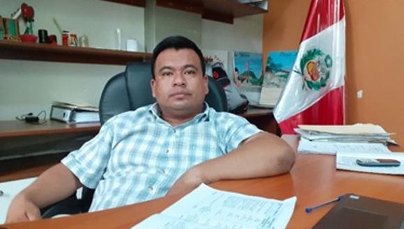 Policía detiene a Alcalde de Picota en San Martín por beber licor en plena cuarentena