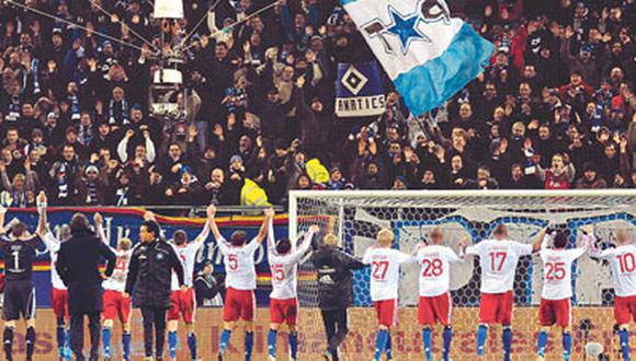 Hamburgo venció 2-0 al Rapid Viena y clasificó a la siguiente ronda de la Euro Liga