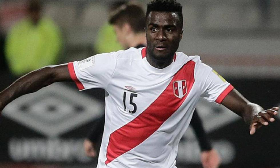 “No me han sacado del grupo de WhatsApp solo que Jefferson es ‘chacotero’. Además soy bien amigo de Tapia y Advíncula, que son los que meten y sacan del grupo y me han dicho que no me van a sacar”, afirmó entre risas en una entrevista con Michael Succar para Movistar Deportes.