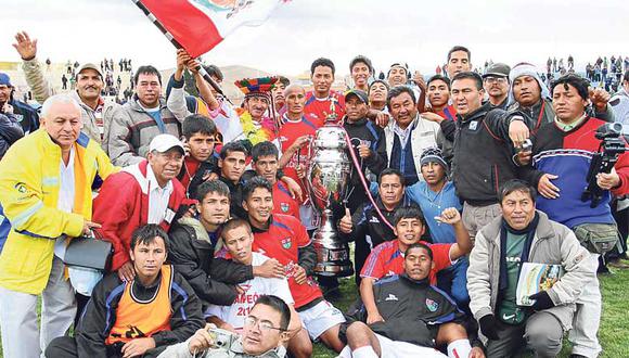 Cae 4-2 ante Unicachi, pero logró alzar la Copa Perú y el 2011 jugará en primera