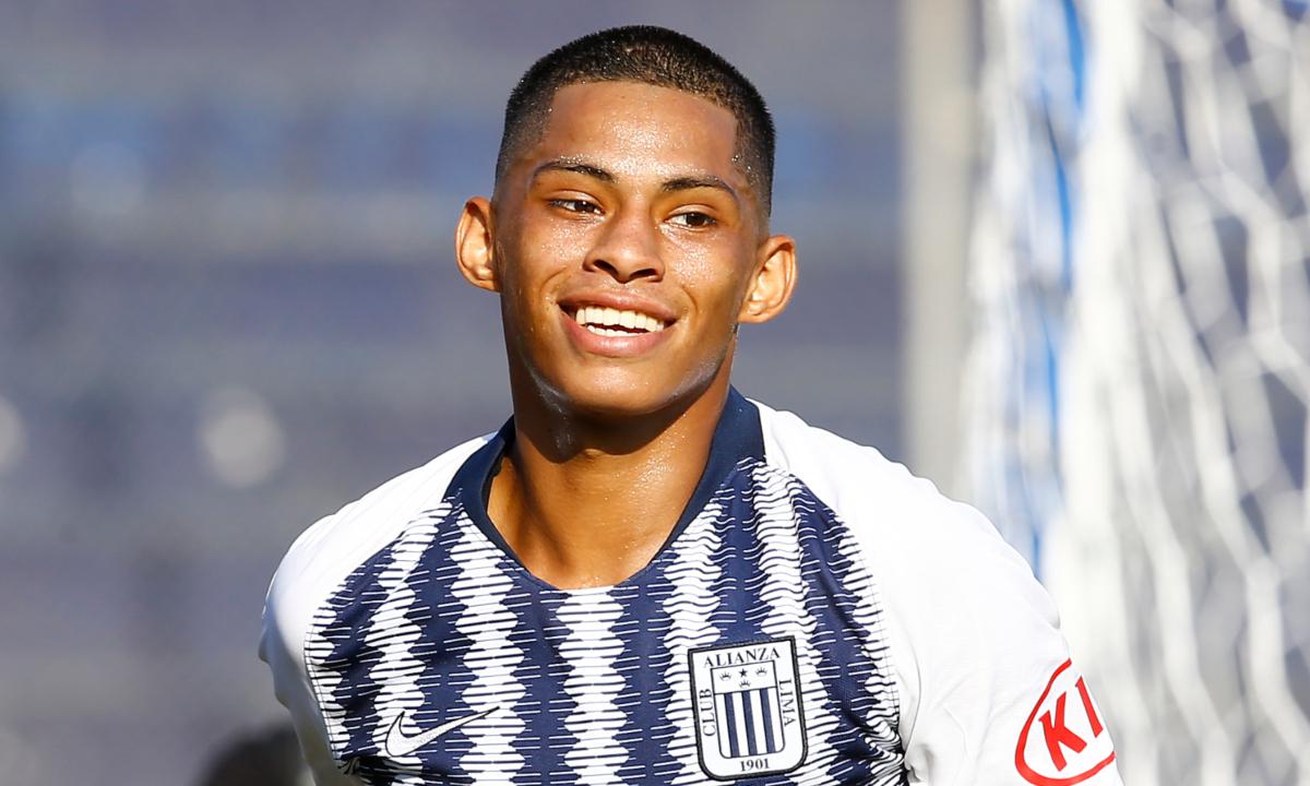 Kevin Quevedo fue el máximo goleador de Alianza Lima en el 2019 con 17 anotaciones | Foto: GEC