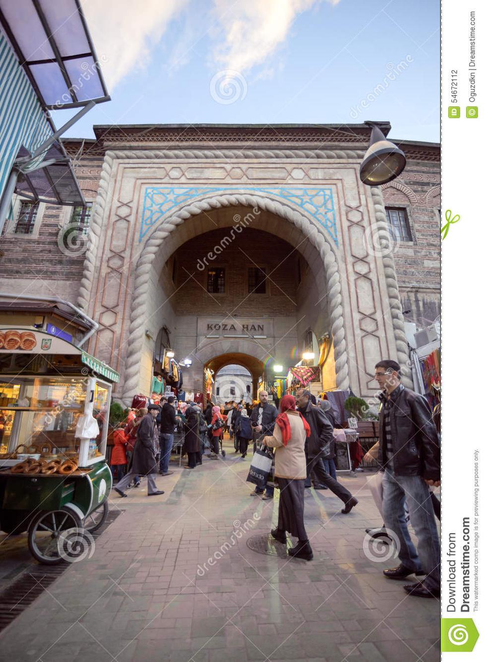 Luis Advíncula: Bursa, la ciudad de Turquía donde vivirá por tres años [GALERÍA]