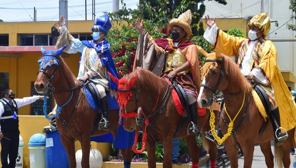Reyes Magos llevaron varios regalos a los niños internados en el INSN Breña. (Foto: INSN Breña)