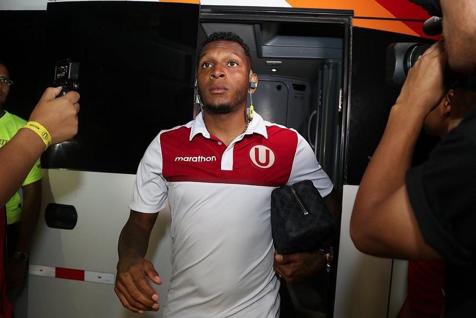 Así fue la llegada de Universitario al Mansiche para la 'Noche Crema' | FOTOS