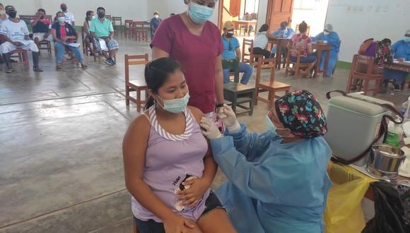Las autoridades de salud de Loreto exhortan a la población a completar su vacunación con ambas dosis para evitar cuadros graves de coronavirus. (Foto archivo referencial: Diresa Loreto)