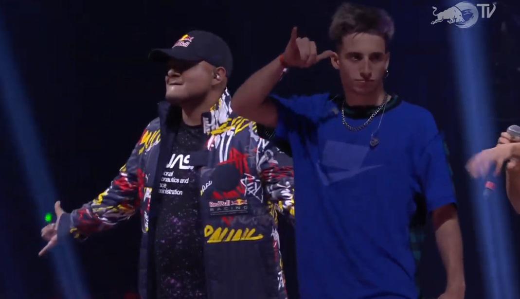 Red Bull Batalla de los Gallos EN VIVO | Aczino eliminó a Wos en primera tras tres réplicas | VIDEO