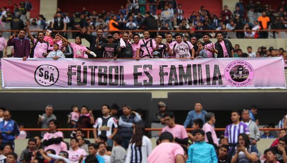 Sport Boys vs. Universitario: Hinchas rosados hicieron banderazo
