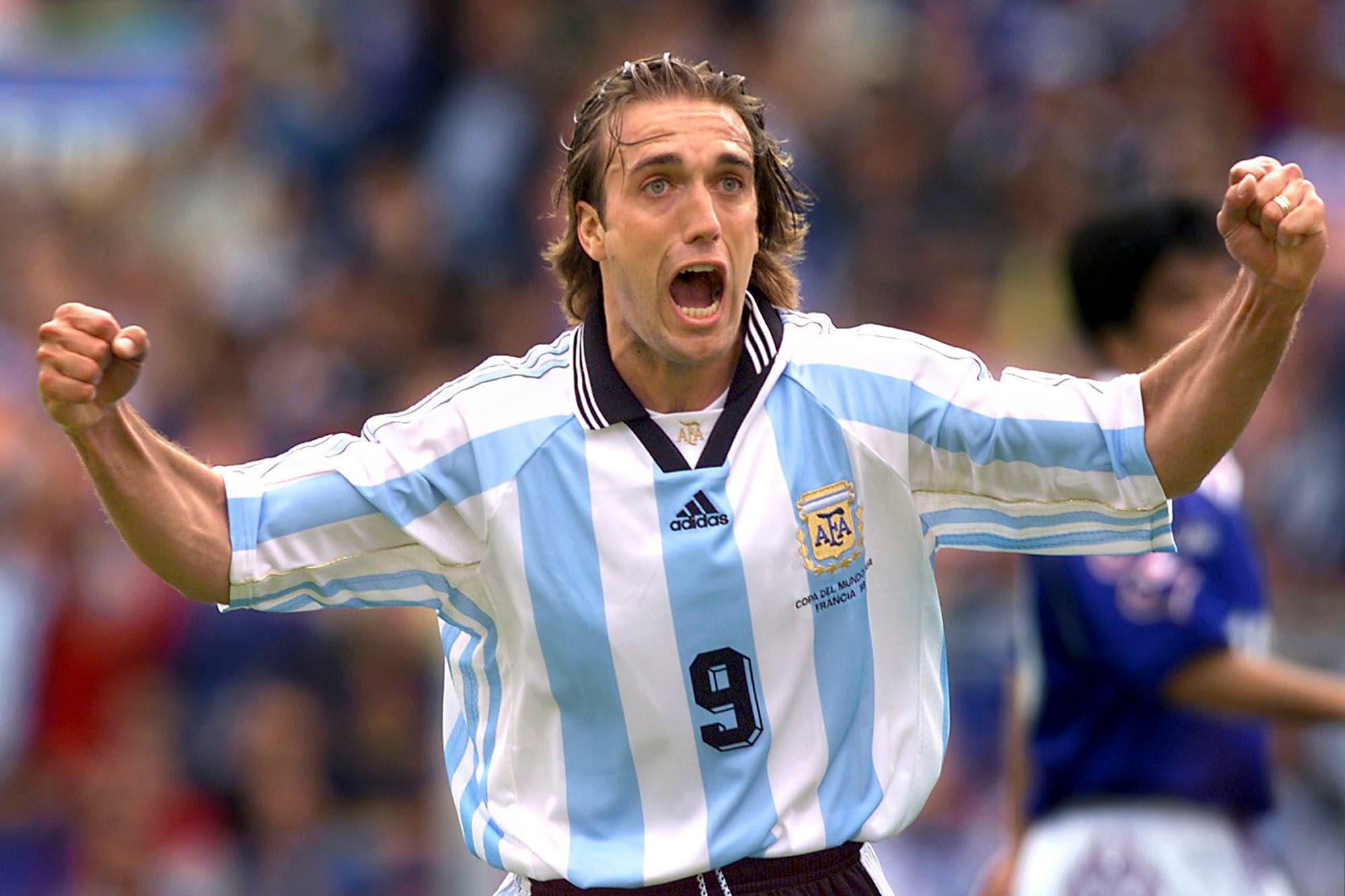 Batistuta reveló por qué aceptó cortarse el cabello cuando Passarella se lo pidió previo a Francia 98′