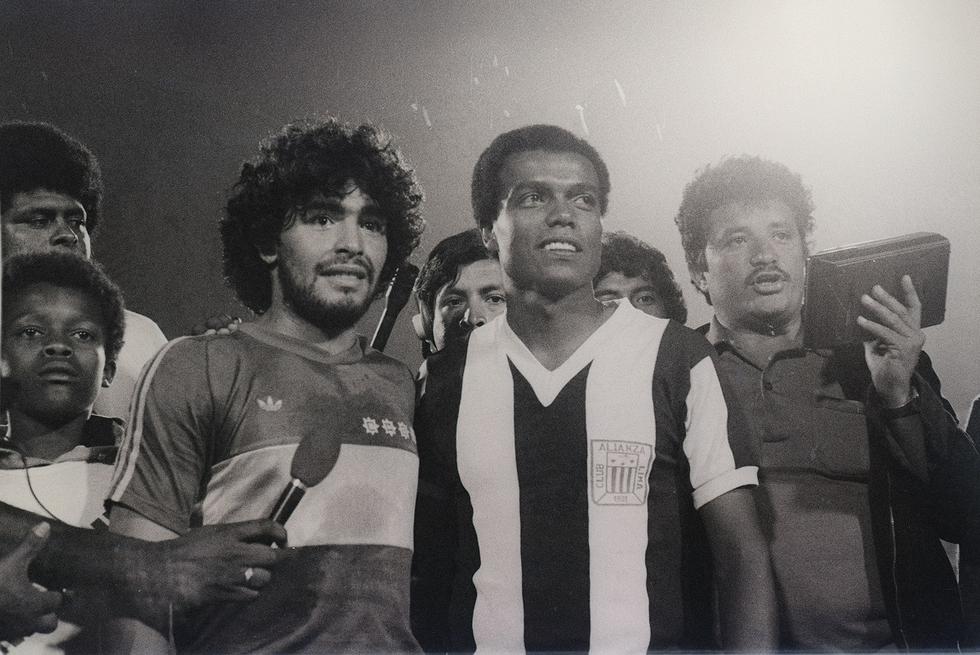 El Nene defendió en el extranjero a los siguientes equipos: FC Basel de Suiza el año 1973, el Porto de Portugal entre los años 1973 a 1977 y al FL Strikers los años 1979 a 1983 y 1988. (Foto: GEC Archivo Histórico)