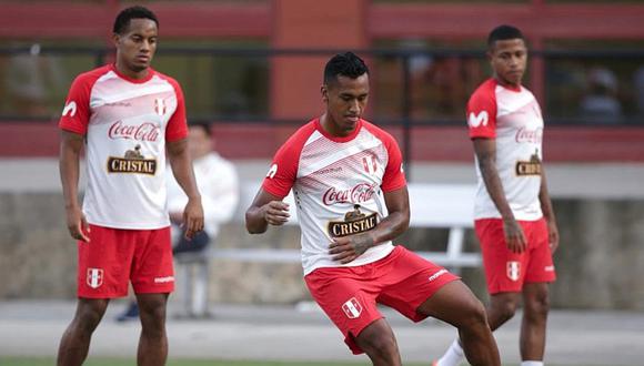 Selección peruana realizó su primera practica con miras al duelo con USA