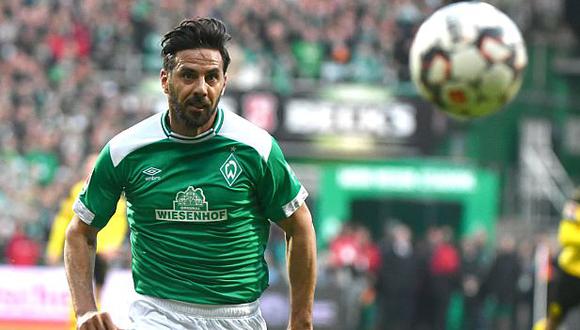 Claudio Pizarro ha participado en 15 partidos de Werder Bremen en la presente edición de la Bundesliga. (Foto: AFP)