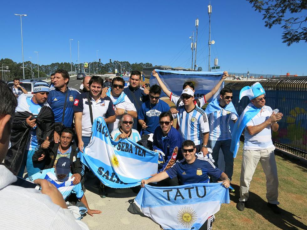 Mundial Brasil 2014: Hinchas argentinos arman la fiesta en Arena Corinthians [FOTOS]