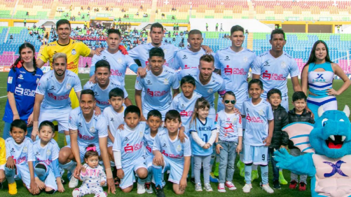 Oficial Real Garcilaso Confirmo Su Cambio De Nombre Por Cusco Futbol Club Foto Futbol Peruano El Bocon