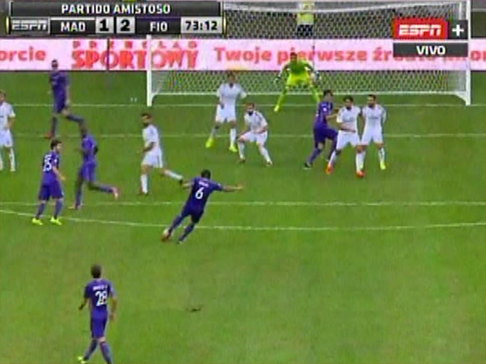 Fiorentina vs Real Madrid: Juan Manuel Vargas casi anota golazo [VIDEO]