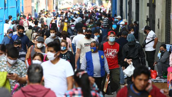 En la última semana epidemiológica, los contagios aumentaron en nueve distritos de Lima y Callao, según revela un reporte de Essalud. (Foto: GEC)