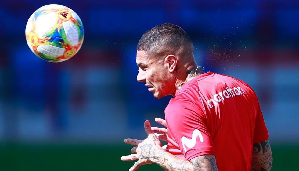 La bicolor ya entrena con el balón que usará en el amistoso en Miami. (Foto: Daniel Apuy, enviado especial / GEC)
