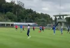 La precisión de Yotún: anotó espectacular golazo en la práctica de Cruz Azul | VIDEO