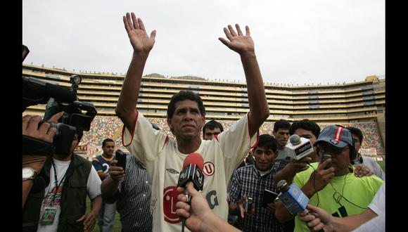 Luis Guadalupe reveló que el “Puma” jugaba con cartón  y José Luis Carranza reveló el motivo. (USI)