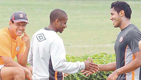 Cancelan conferencia donde se oficializaría a Darío Muchotrigo como asistente de Reynoso