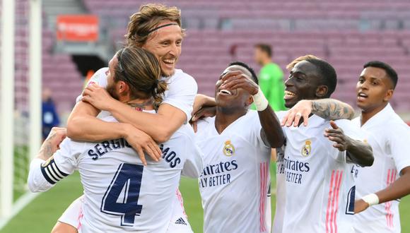 Real Madrid ganó en el Camp Nou con goles de Federico Valverde, Sergio Ramos y Luka Modric. | Foto: AFP