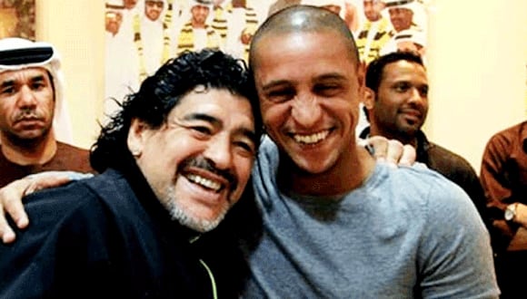 Con 'D10S': Roberto Carlos visitó a Diego Armando Maradona en Dubai

