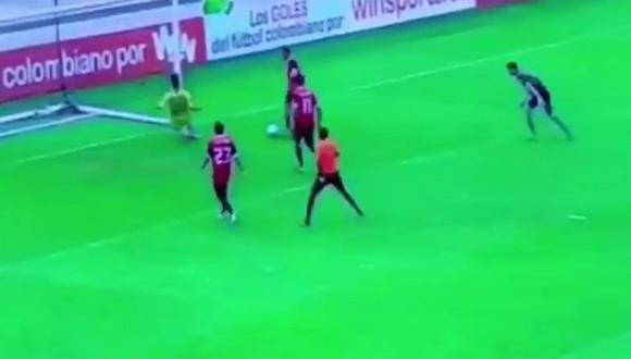 [YouTube] No es Maradona ni Lionel Messi: se llevó a medio equipo, dejó tirado al arquero y marcó golazo | VIDEO